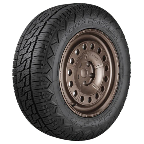 Nomad Grappler - 215/70R16 104H XL